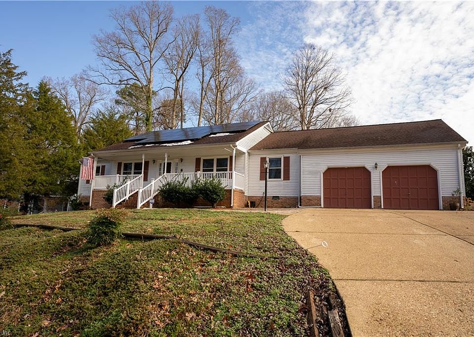 1st image of 110 Pebble Beach Ln
