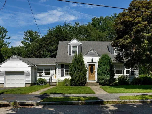 44 Zenith Dr, Worcester, MA 01602