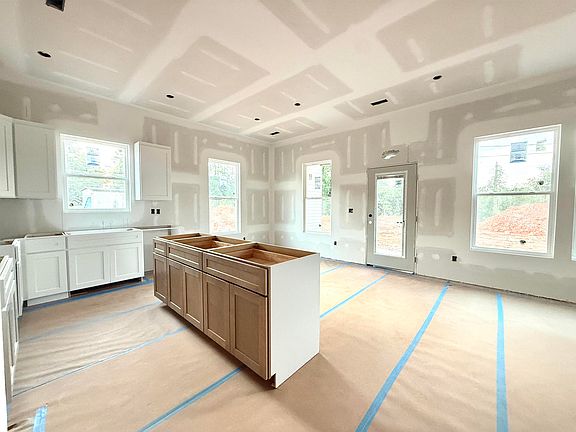 4th image of 1408 Dorset Dr