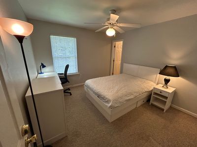 2738 W Tharpe St APT 402, Tallahassee, FL, 32303