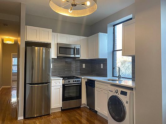 1st image of 216 E 118th St APT 4C