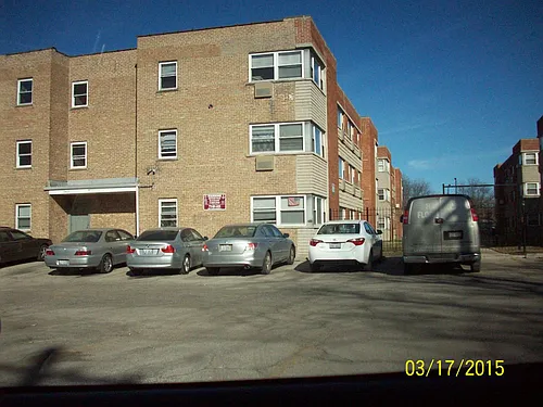 2405 W Balmoral Ave Photo 1