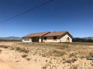 3598 N San Pedro Rd, Golden Valley, AZ 86413