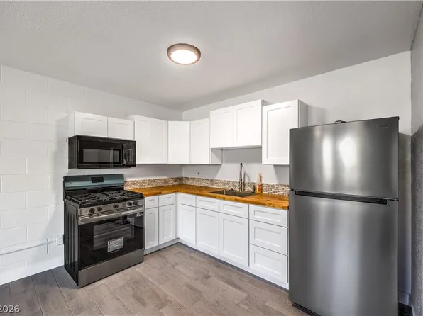 714 E Nelson Ave APT F, North Las Vegas, NV 89030
