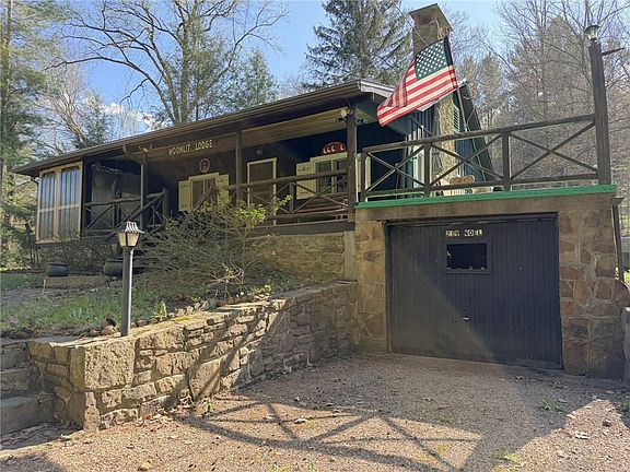 2nd image of 219 Noel Rd