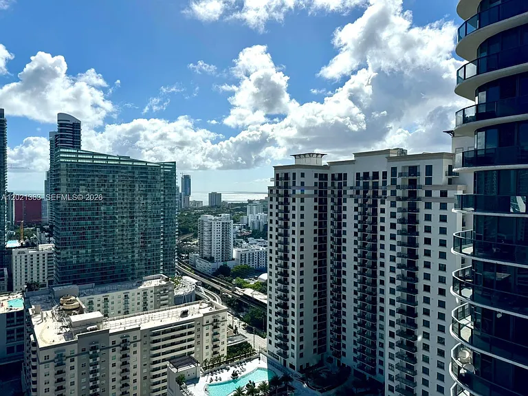 45 SW 9th St #3107 — Photo 8