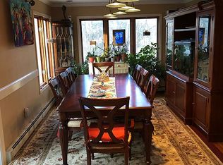 25 Olmstead Ln, Ridgefield, CT 06877