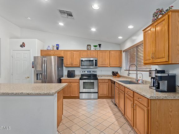 3rd image of 87 N 169TH Drive