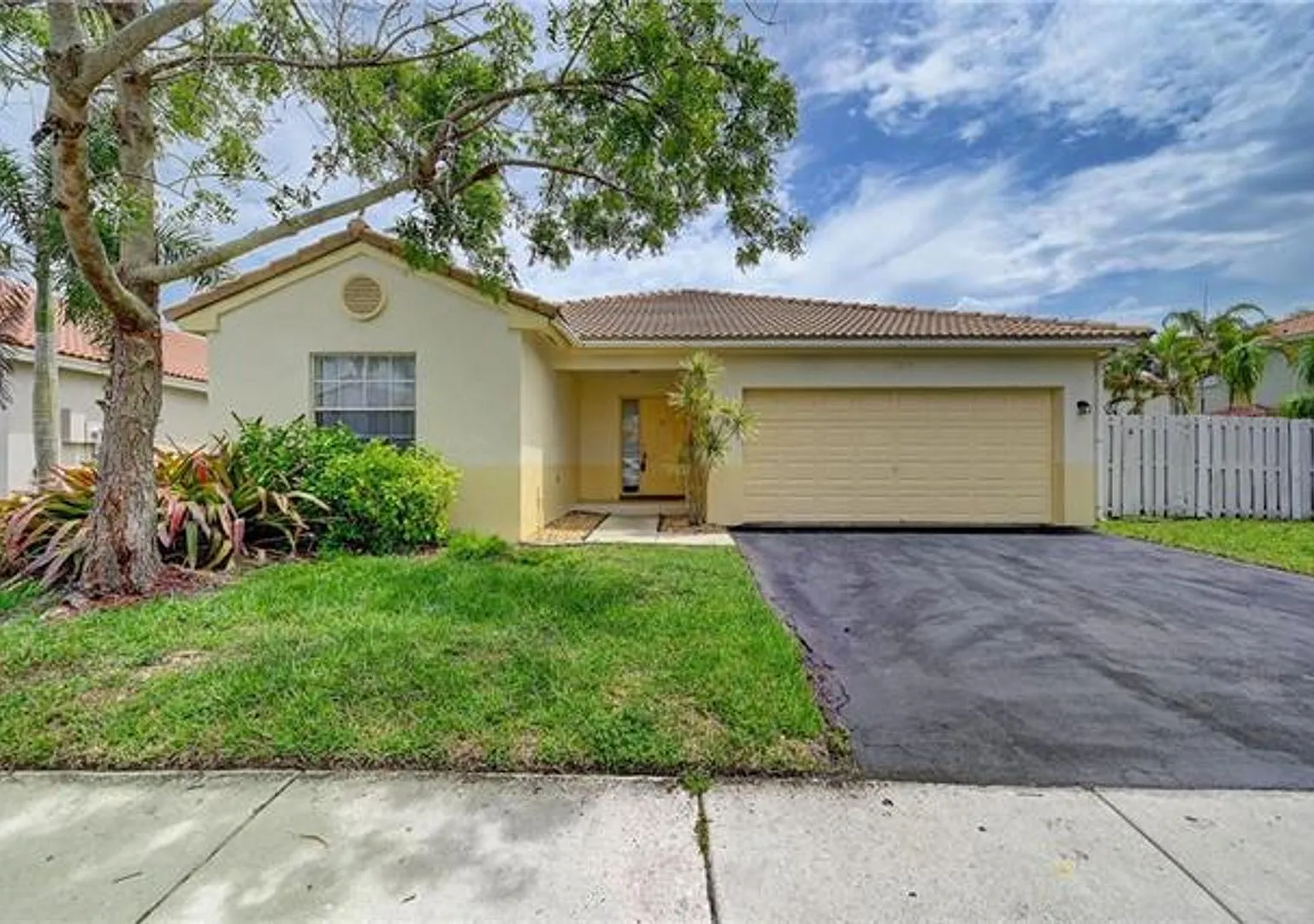13348 NW 13th St # 13348, Sunrise, FL 33323 — Photo 3