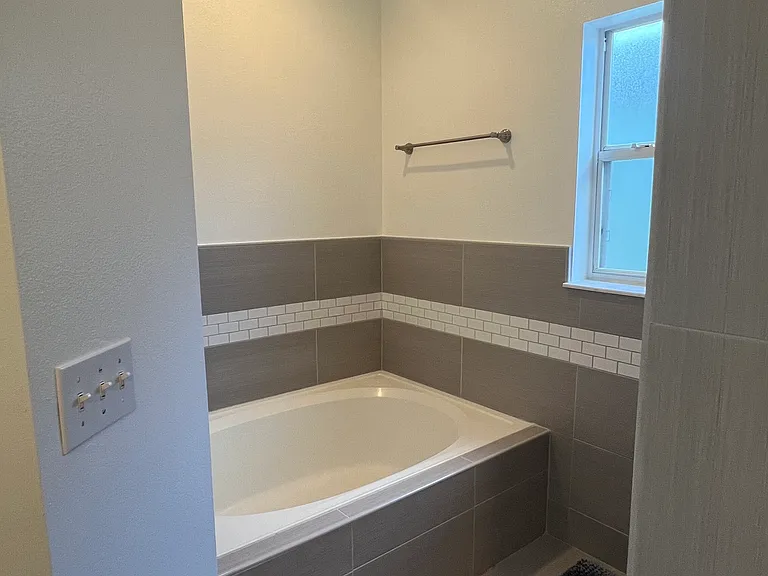 3025 Albin Ln — Photo 23