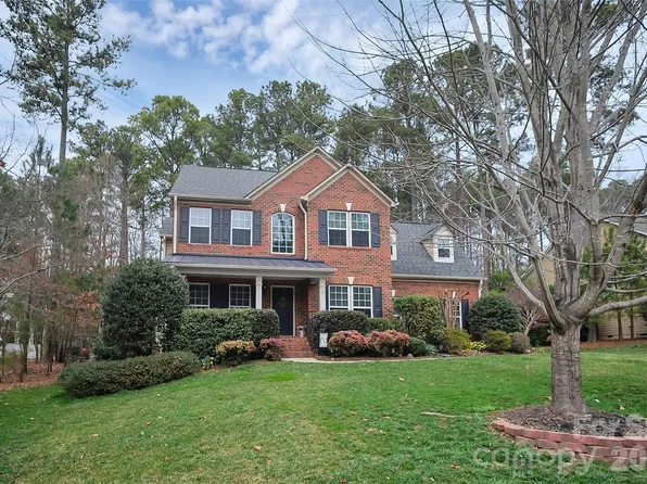 401 Brookridge Dr, Mount Holly, NC 28120