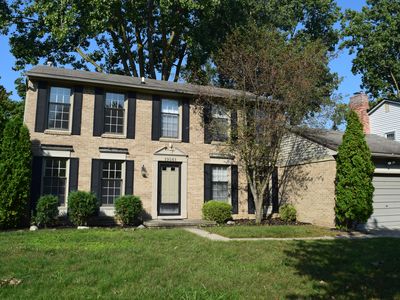 19561 Pollyanna Dr, Livonia, MI, 48152