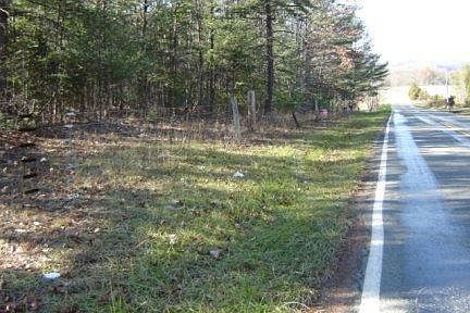 2nd image of 1428 Truman Hill Rd