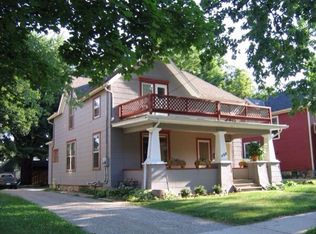 408 1/2 E Pacific St, Appleton, WI 54911