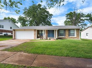 2609 Yaeger Rd, Saint Louis, MO 63129