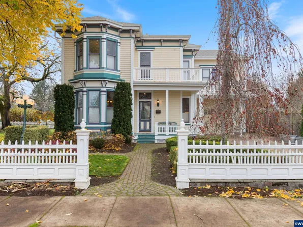 591 SW Church St, Dallas, OR 97338