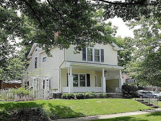 1st image of 683 Elsmere Park