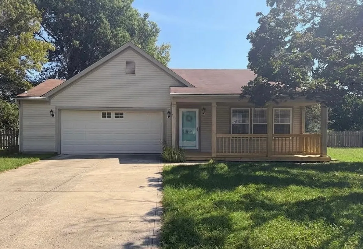 3 bed, 1649 sqft, $2,300 — Photo 1