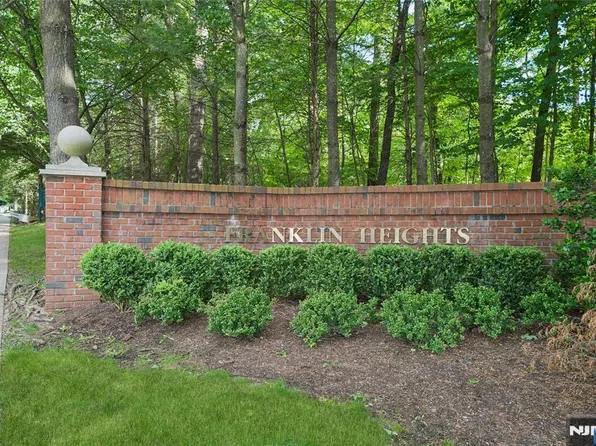 2256 Margaret Ct #2256, Mahwah, NJ 07430