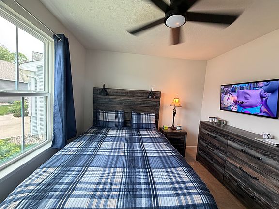 5th image of 5535 Spanish Bay St SE