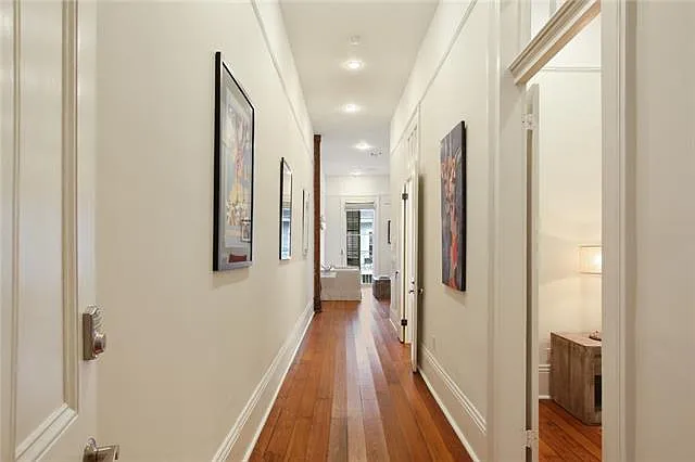 1 bed, 1.5 bath, 1200 sqft, $3,200 — Photo 4