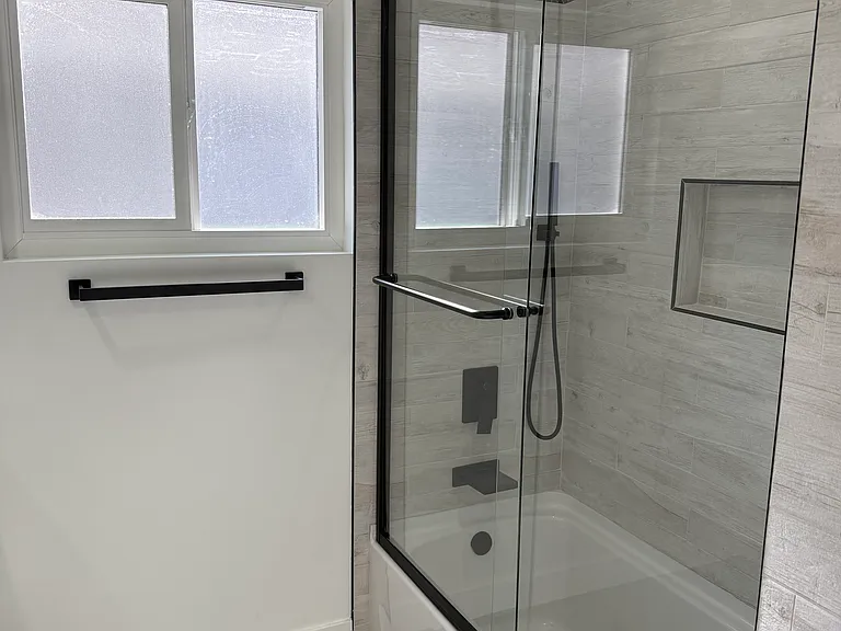 6053 Wilkinson Ave — Photo 27