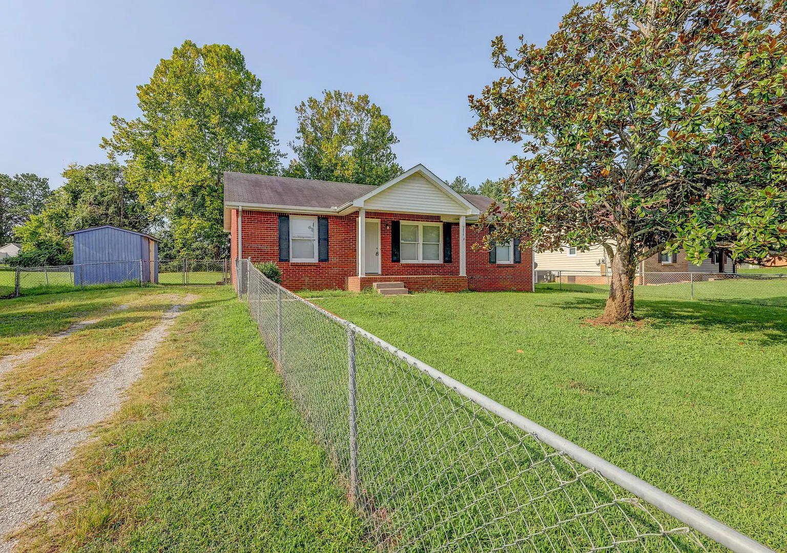 Sweet 3 Bed 2 Bath In Perfect Location At Perfect Price. — Photo 4