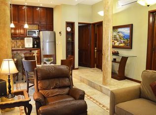 4 Garden Court St #10, Boston, MA 02113