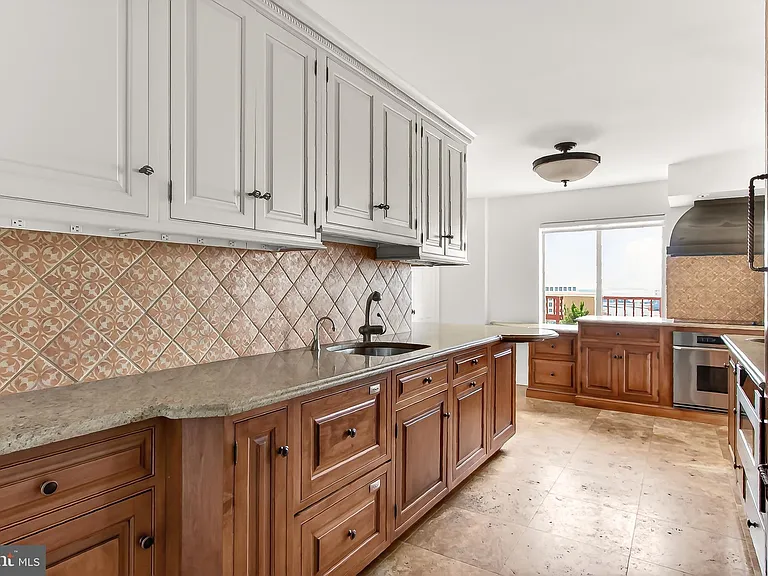 2181 Jamieson Ave #1803 — Photo 33