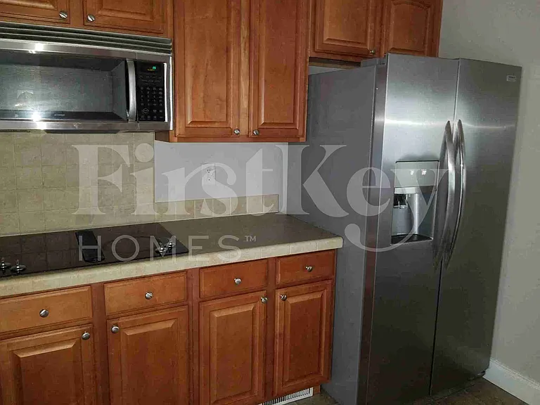 1911 Chestnut Oak Ln — Photo 14