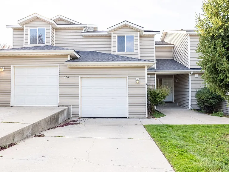 326 S Thierman Rd — Photo 1