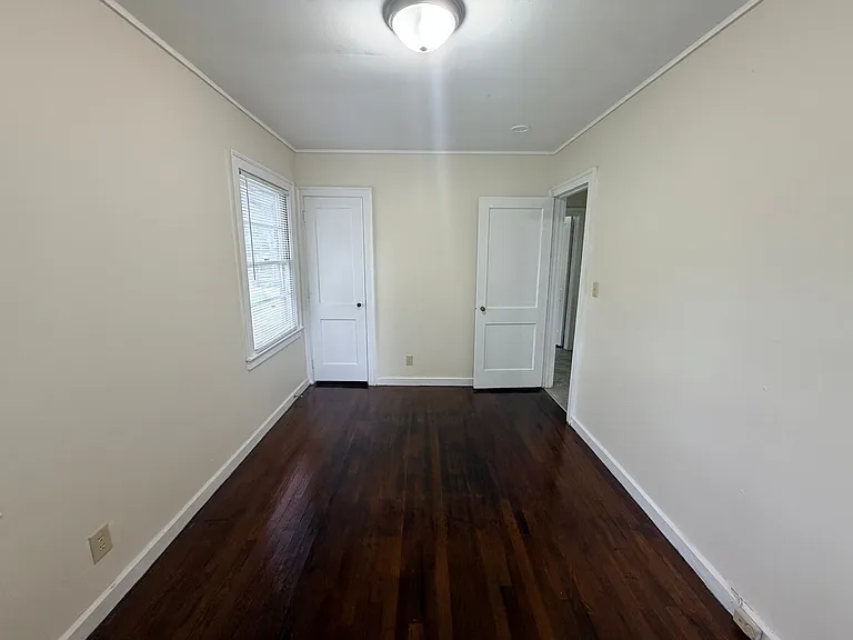 1701 N Troup St — Photo 14