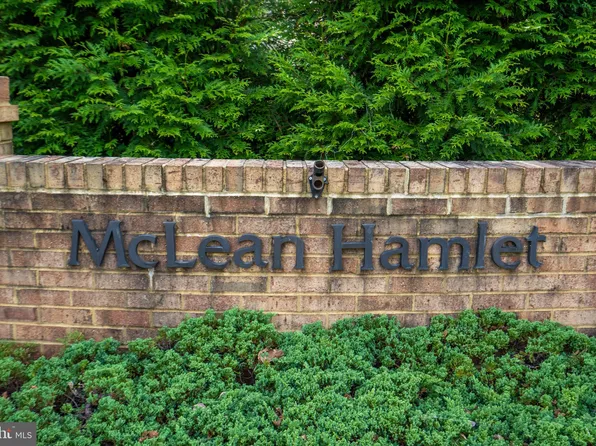 1324 Titania Ln, Mc Lean, VA 22102