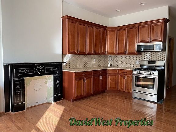 2nd image of 169 14th St #1