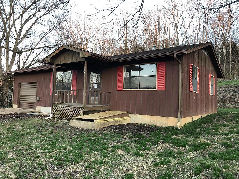 1st image of 325 Keysville St