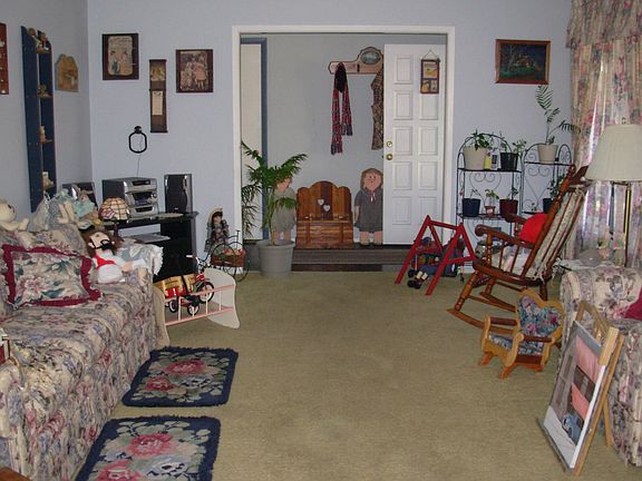 Large formal living area