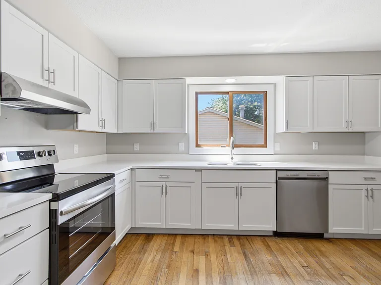 606 S Buxton St #BB606 — Photo 7