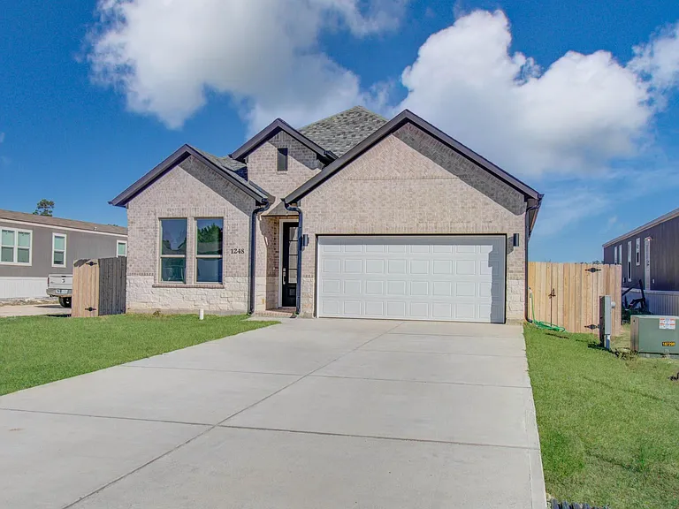 1248 Road 5802 — Photo 1