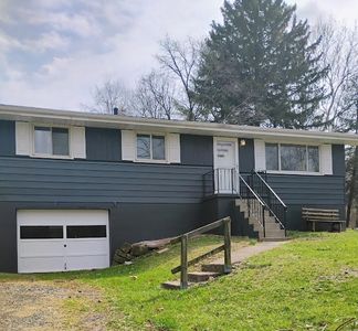1563 Alta Dr, New Kensington, PA, 15068