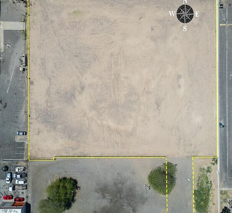 2nd image of 6866 W INDIAN SCHOOL Road #1