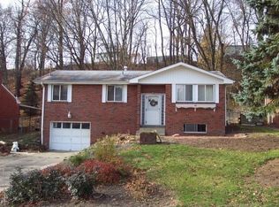652 Carnival Dr, Pittsburgh, PA