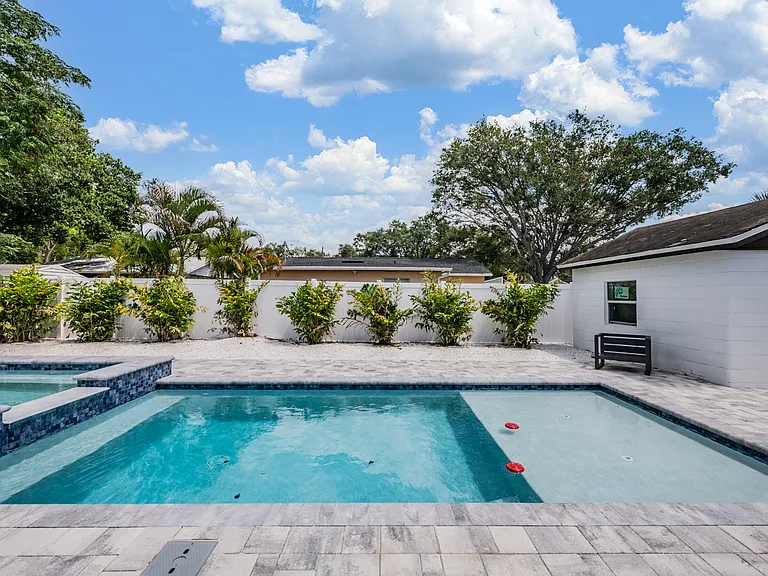 3405 W Rogers Ave — Photo 6