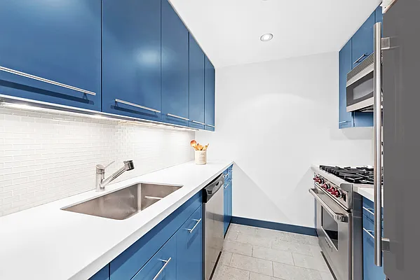 Rented by Douglas Elliman | media 18