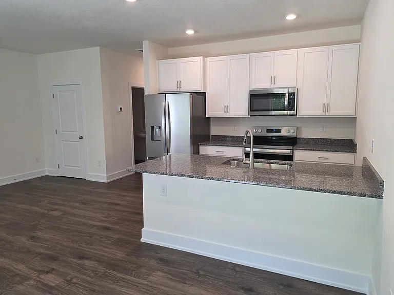 246 Business Park Ln — Photo 6