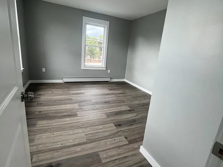 57 Waller St #2 — Photo 8