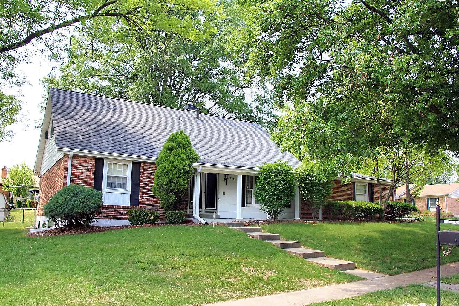 5131 Oakfire Dr photo 1