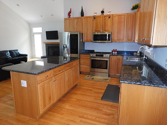 5th image of 1041 Sanctuary Ct