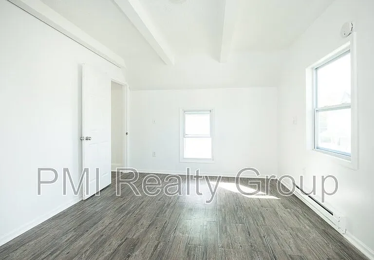 116 Water St #UP — Photo 2