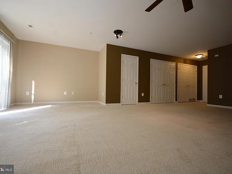 421 Green Fern Cir — Photo 21