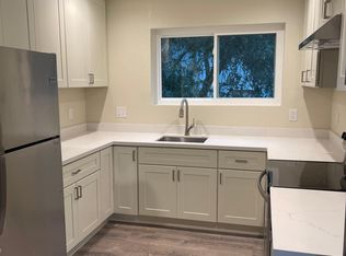 1230 Presidio Blvd #9, Pacific Grove, CA 93950